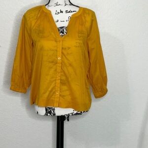 445- Alfani NWT Gold 3/4 Sleeve V-Neck Button Down Top, Size Petite Small